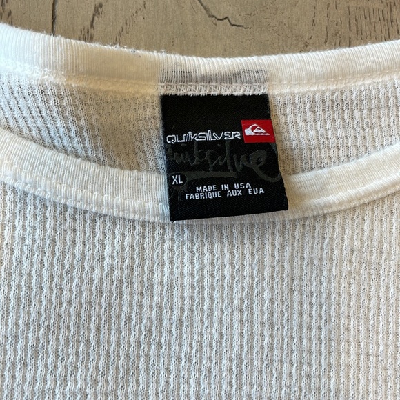 Quicksilver Men’s Lightweight Long Sleeve Thermal Shirt - Picture 2 of 3